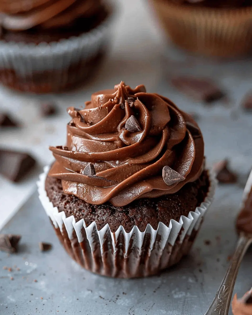 Vegan Chocolate Frosting: Easy Dairy-Free Delight for Any Cake