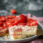 Schneller Erdbeerkuchen mit Schmand