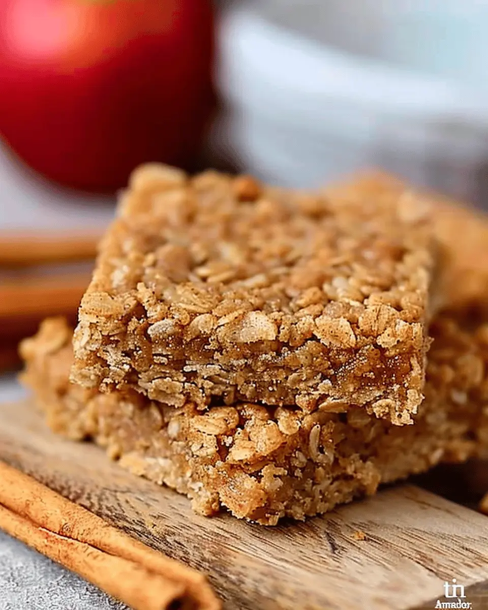 Apple Cinnamon Breakfast Bars: Easy and Delicious Homemade Treats
